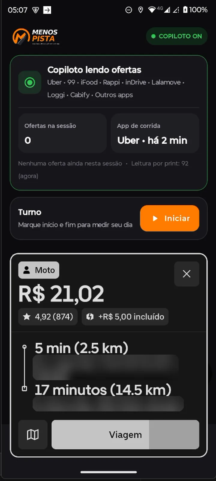 Tela inicial com o Copiloto lendo ofertas e o card de uma oferta de moto